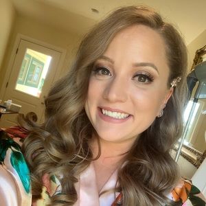 Meet your Posher, Emerald